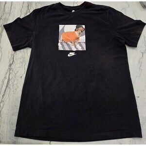 Nike Shirt Mens Large Black Dog Graphic Swoosh Streetwear Tee Funny L 636998-00A